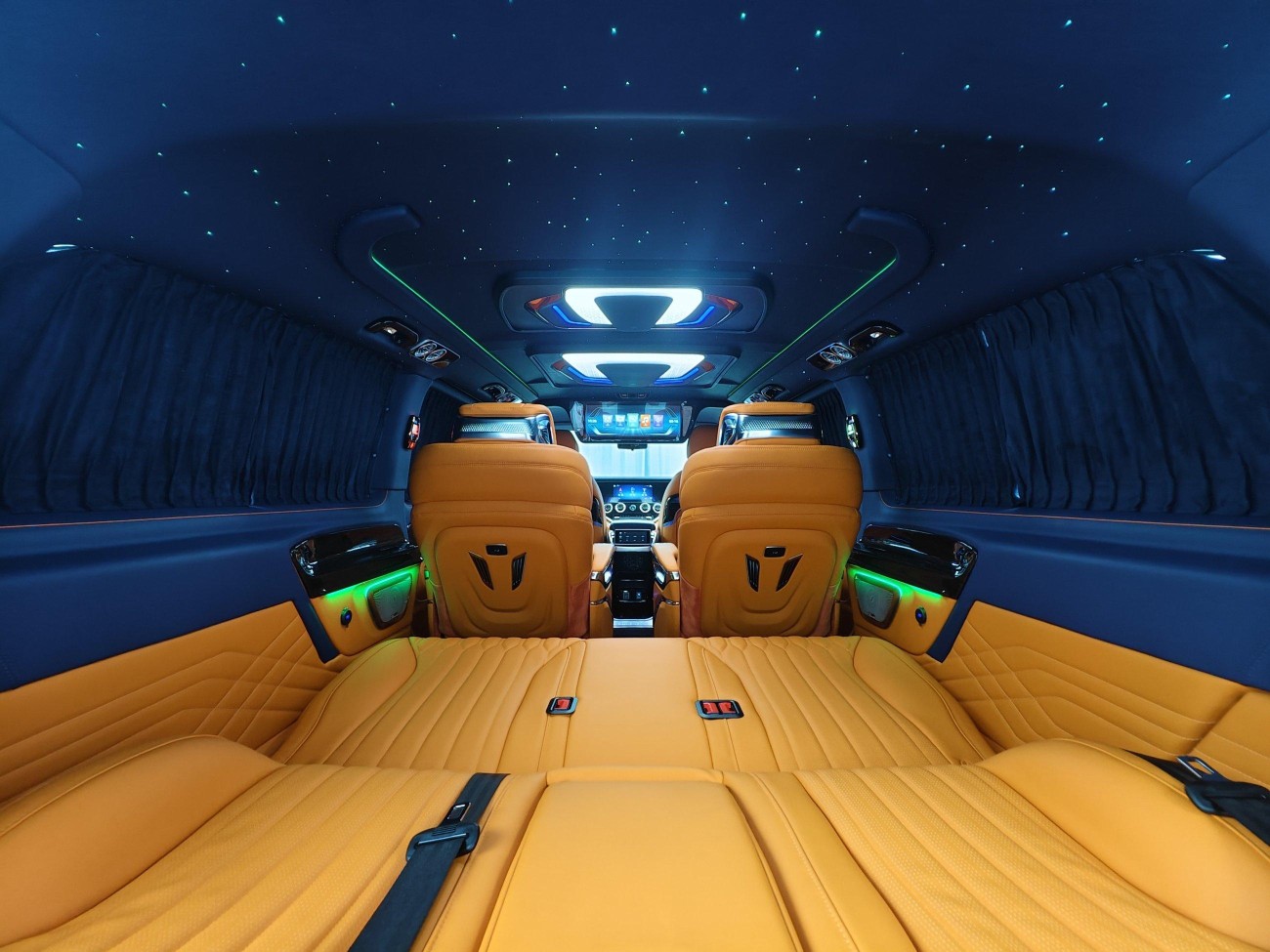 Mercedes-Benz 2024 2025