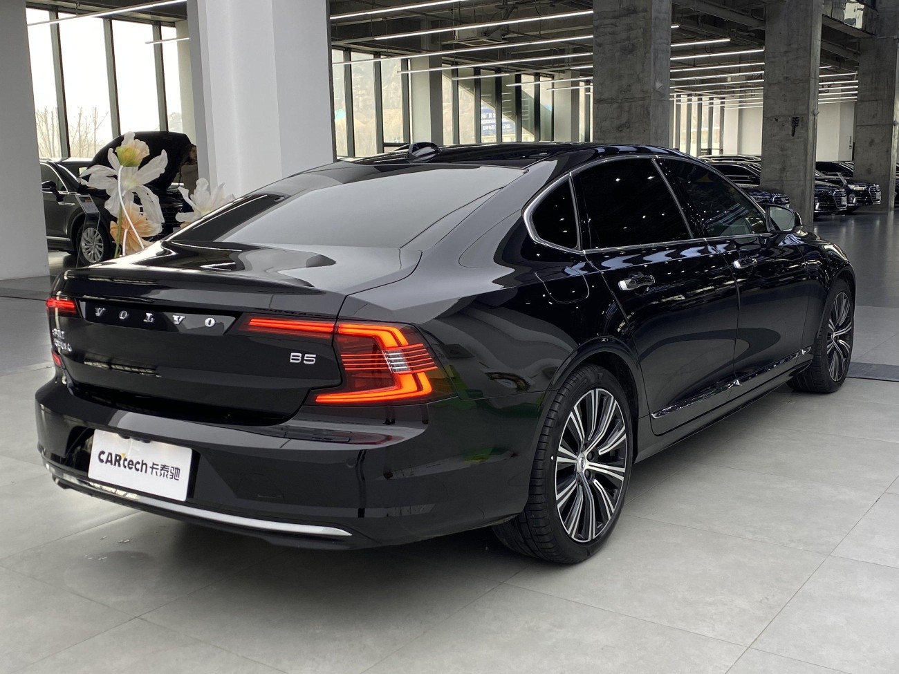 Volvo S90 2023