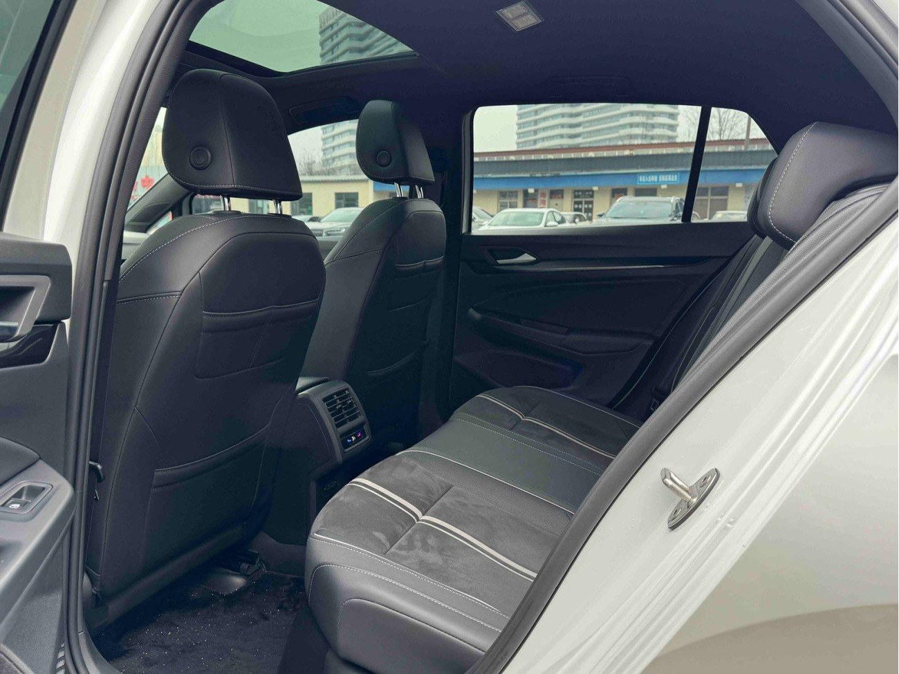 Volkswagen Golf 2004