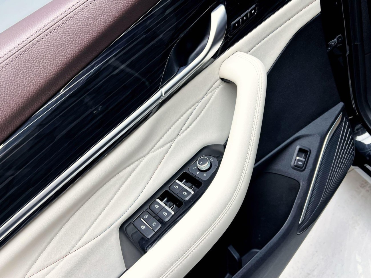 Geely Xingyue L 2022