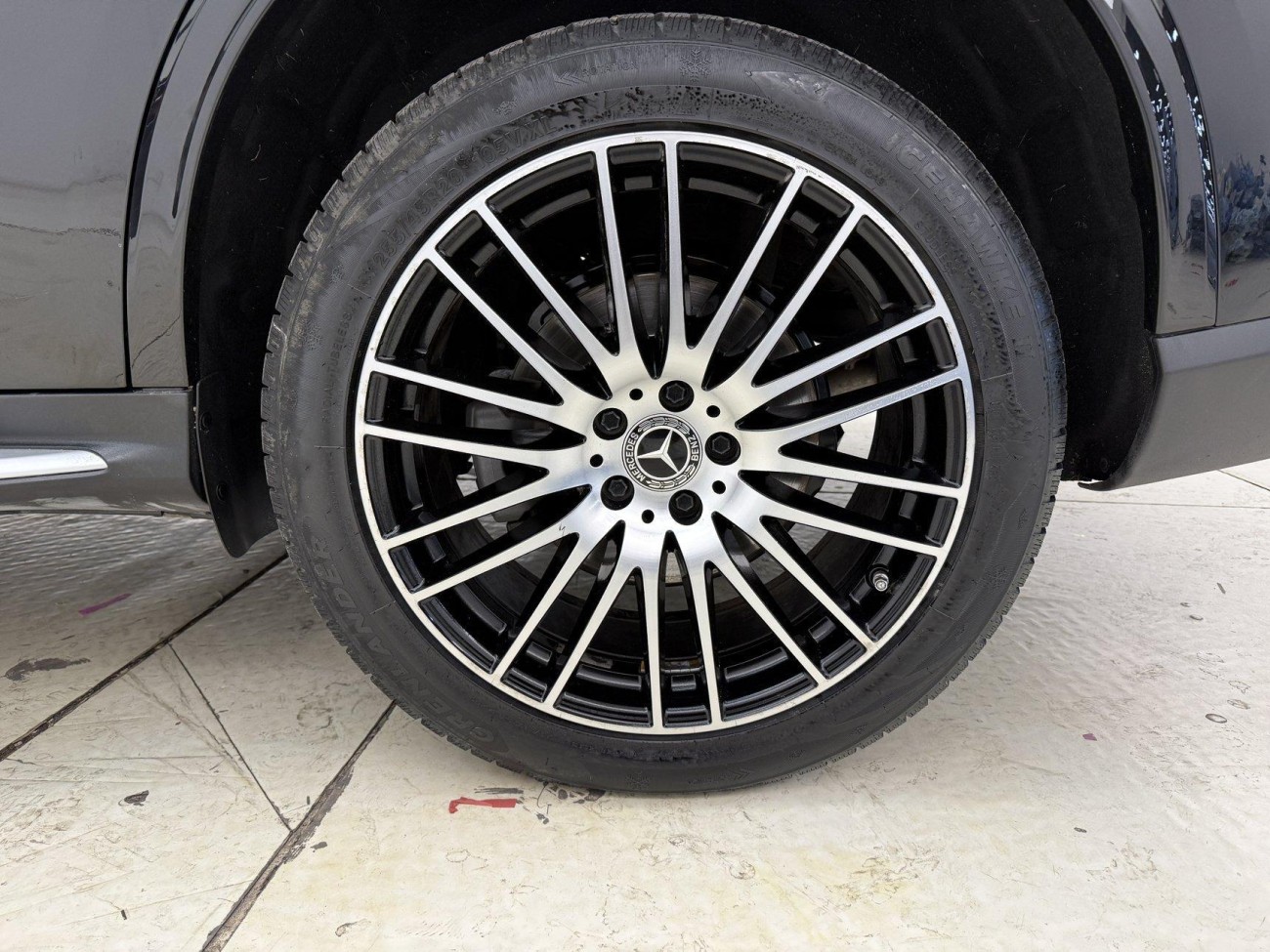 Mercedes-Benz GLC 300 L 2023