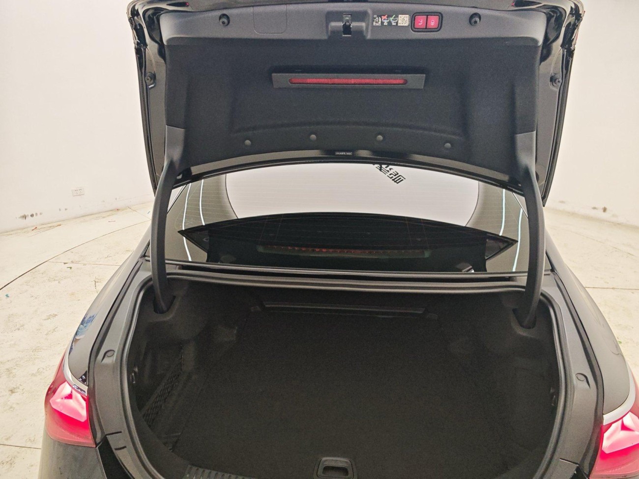 Mercedes-Benz E 300 L 2024