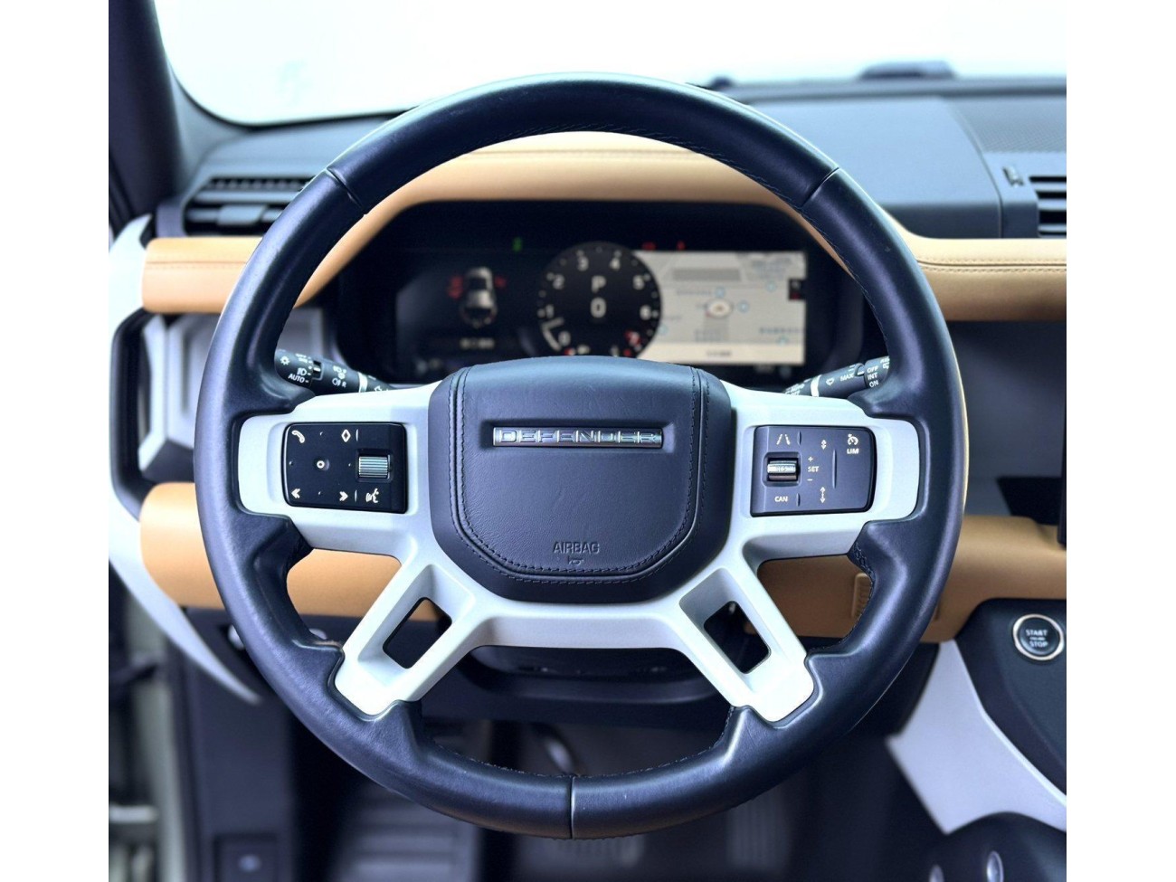 Land Rover Defender 2023