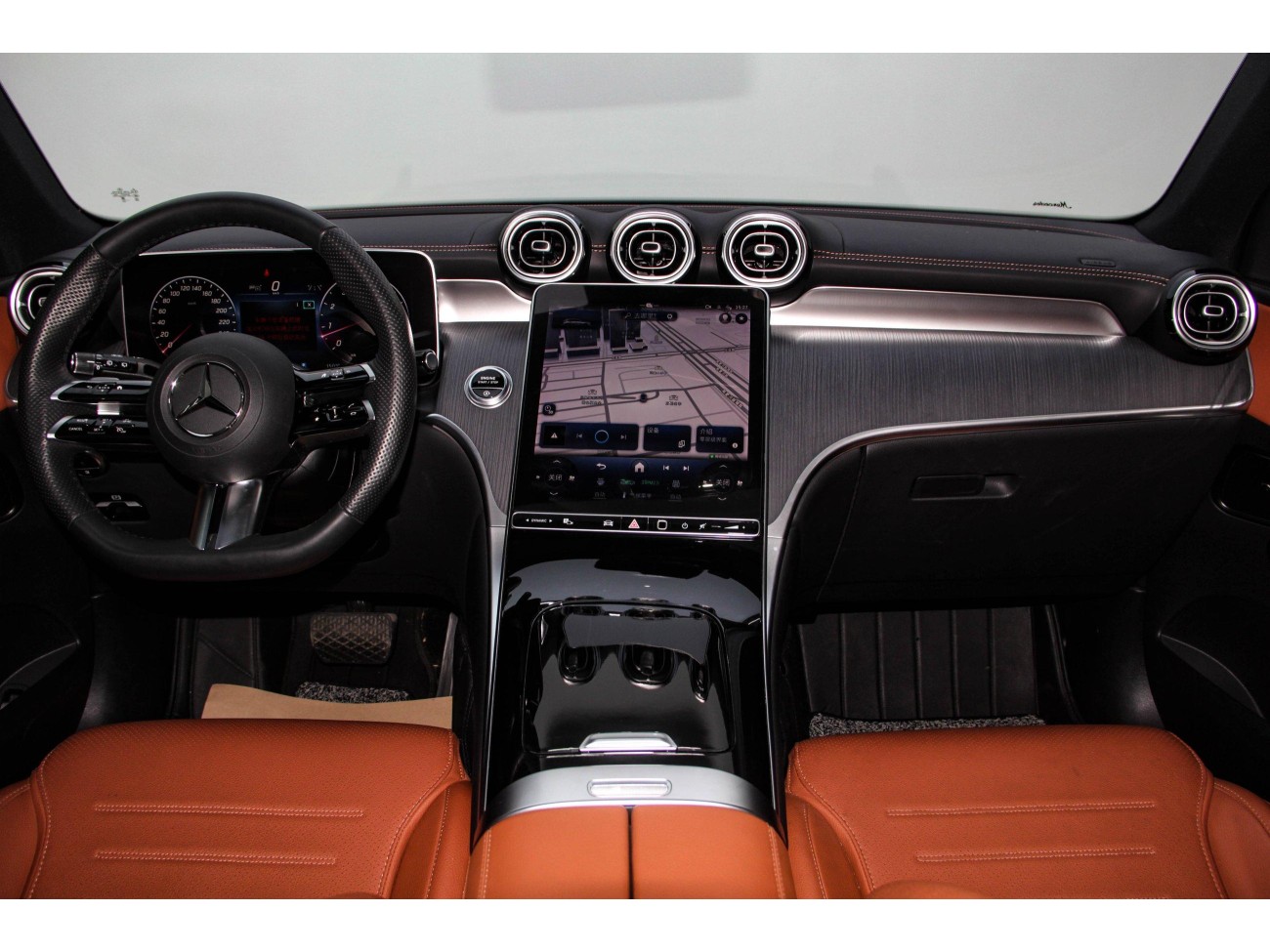 Mercedes-Benz GLC 260 L 2023