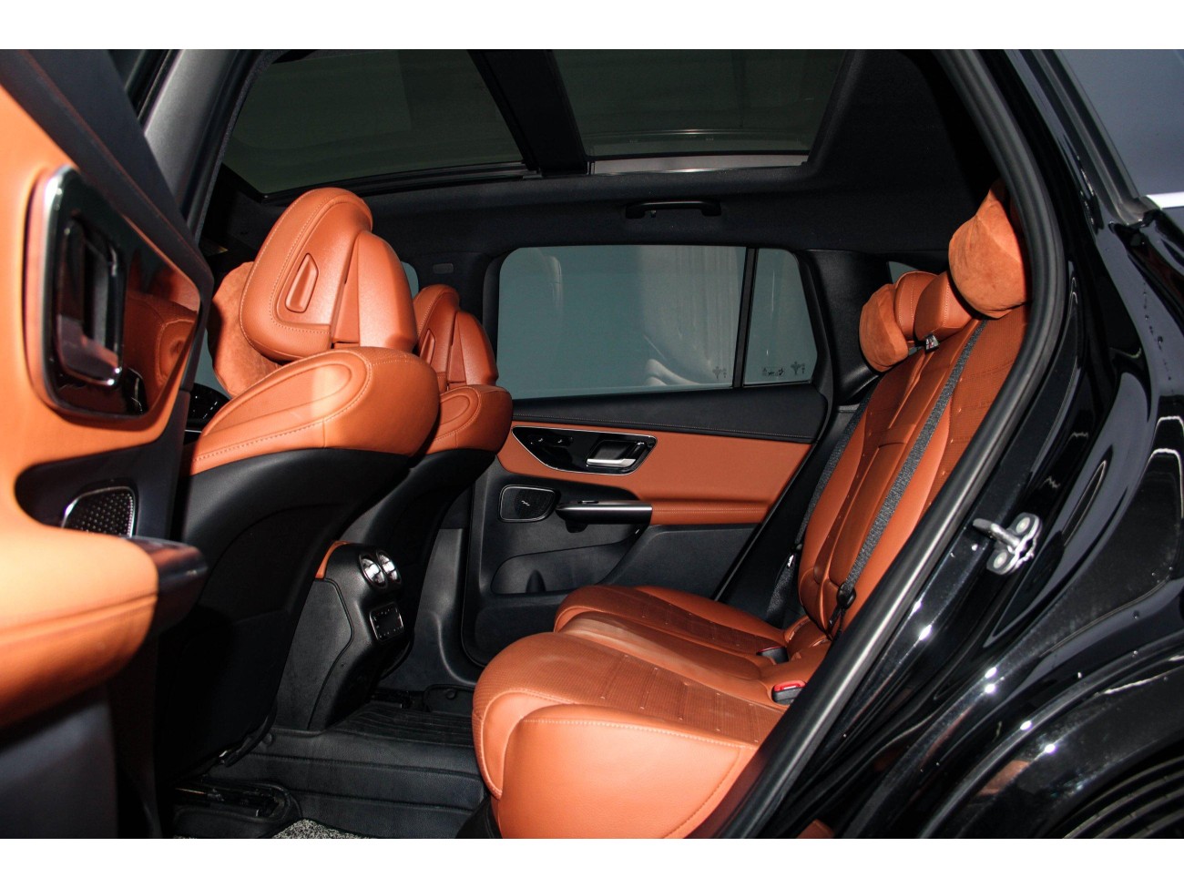 Mercedes-Benz GLC 260 L 2023