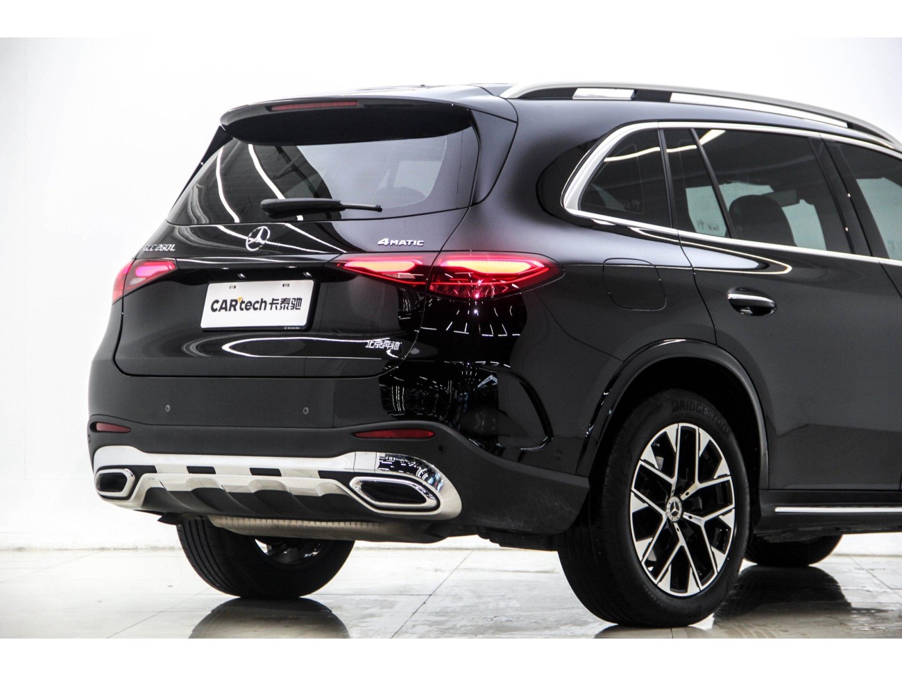 Mercedes-Benz GLC 260 L 2023