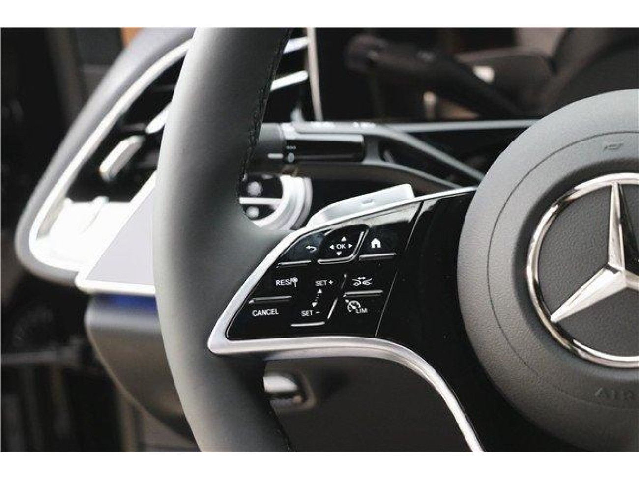 Mercedes-Benz E 300 L 2026