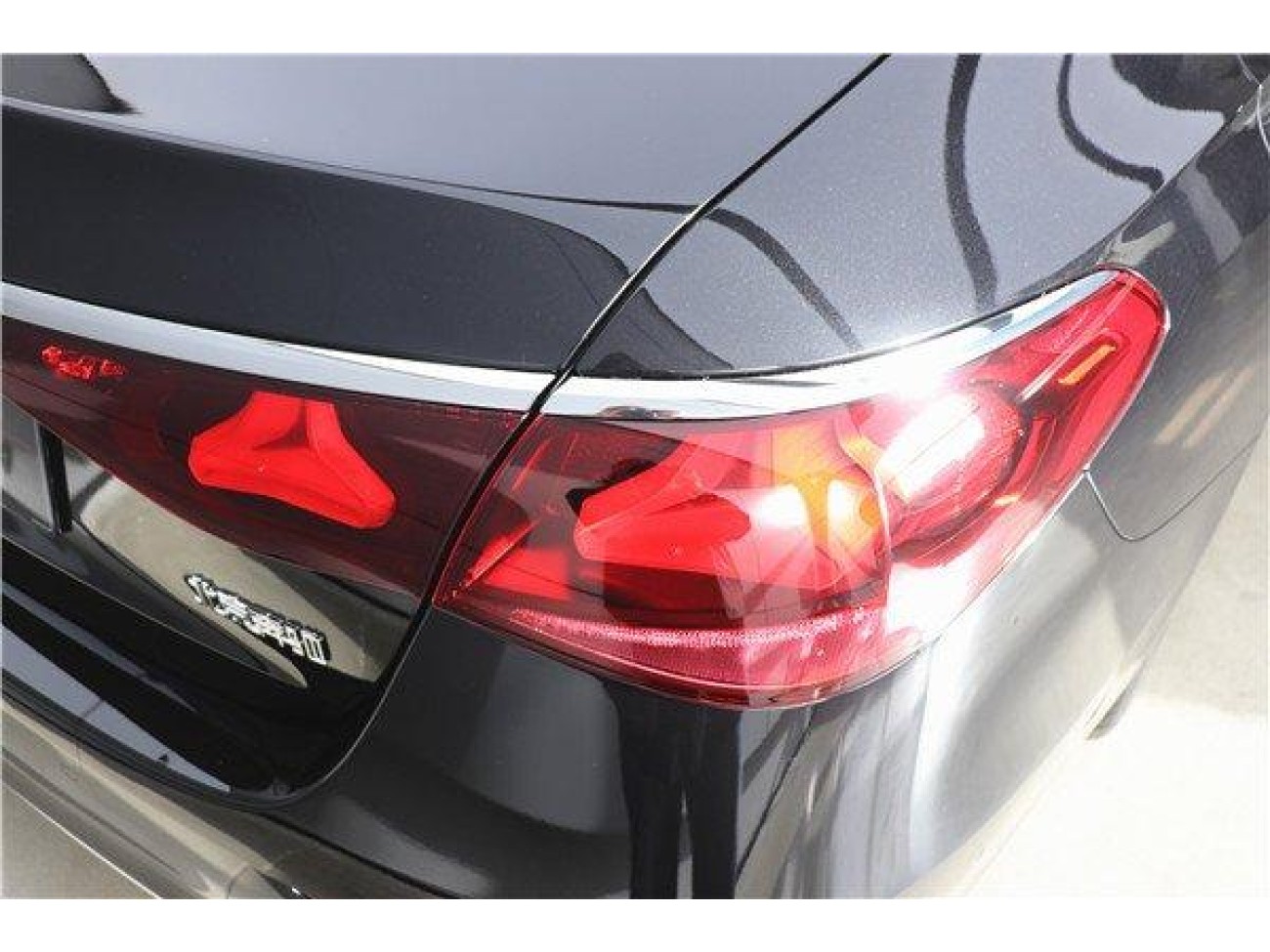 Mercedes-Benz E 300 L 2026