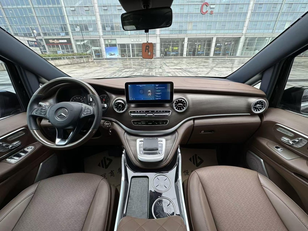 Mercedes-Benz 2021 2022