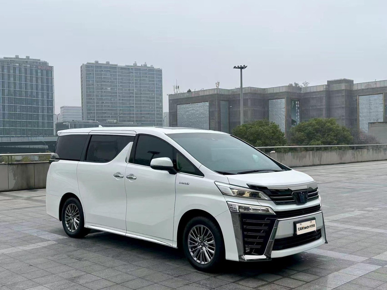 Toyota Vellfire 2023