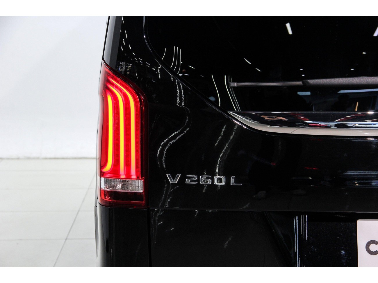 Mercedes-Benz V 2023