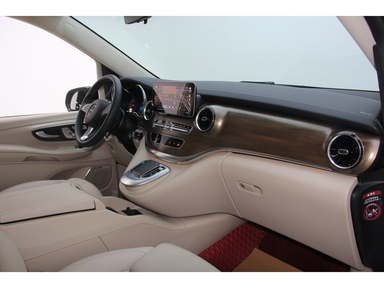 Mercedes-Benz V 2023