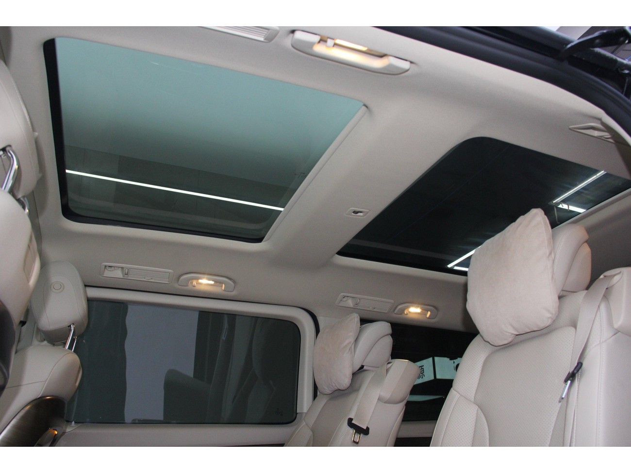 Mercedes-Benz V 2023