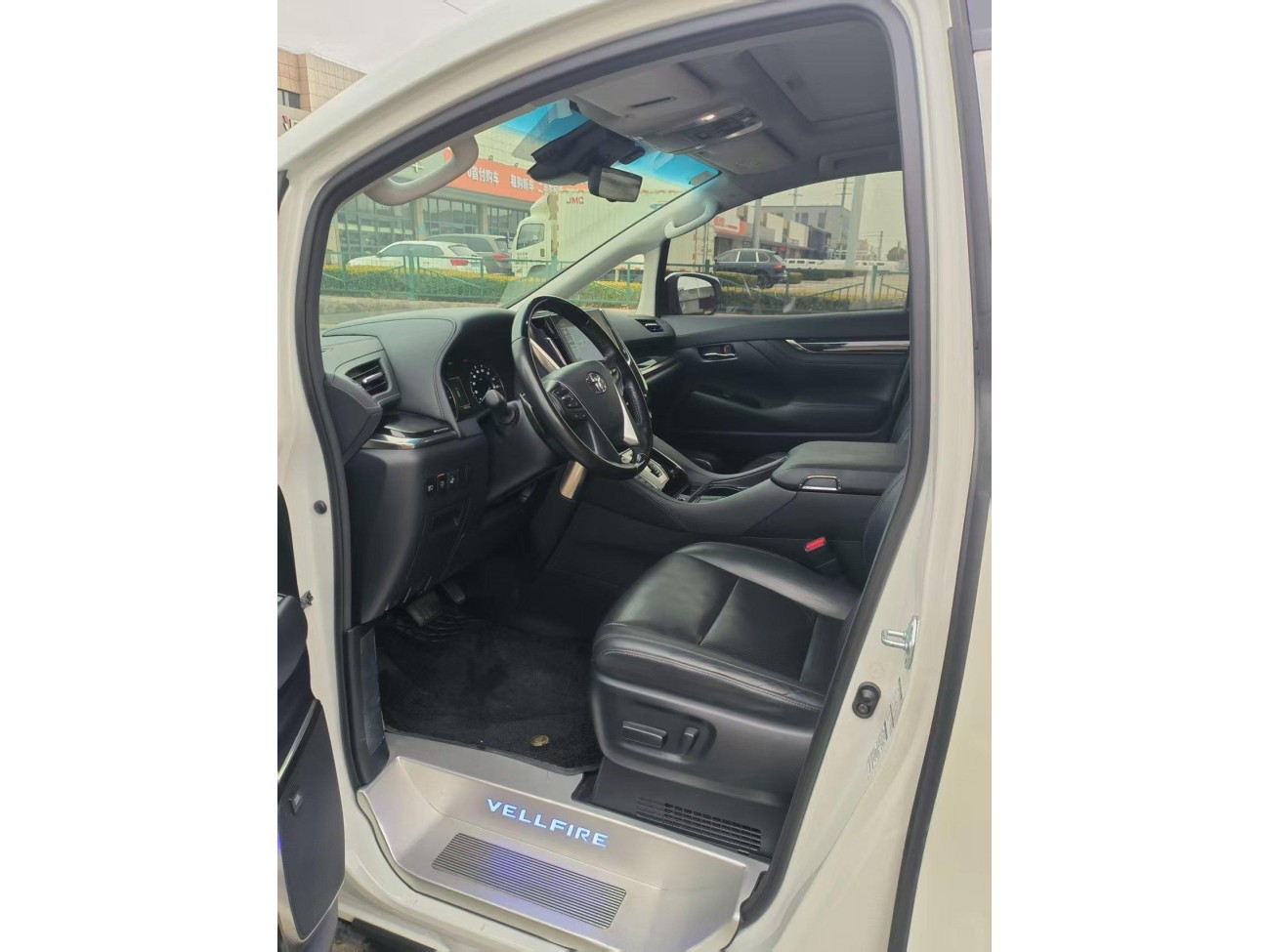 Toyota Vellfire 2022