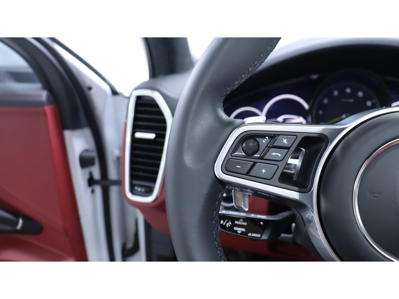 Porsche Cayenne 2023