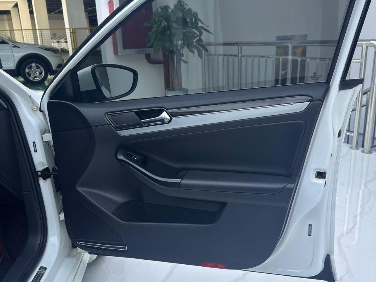 Volkswagen Sagitar 2019