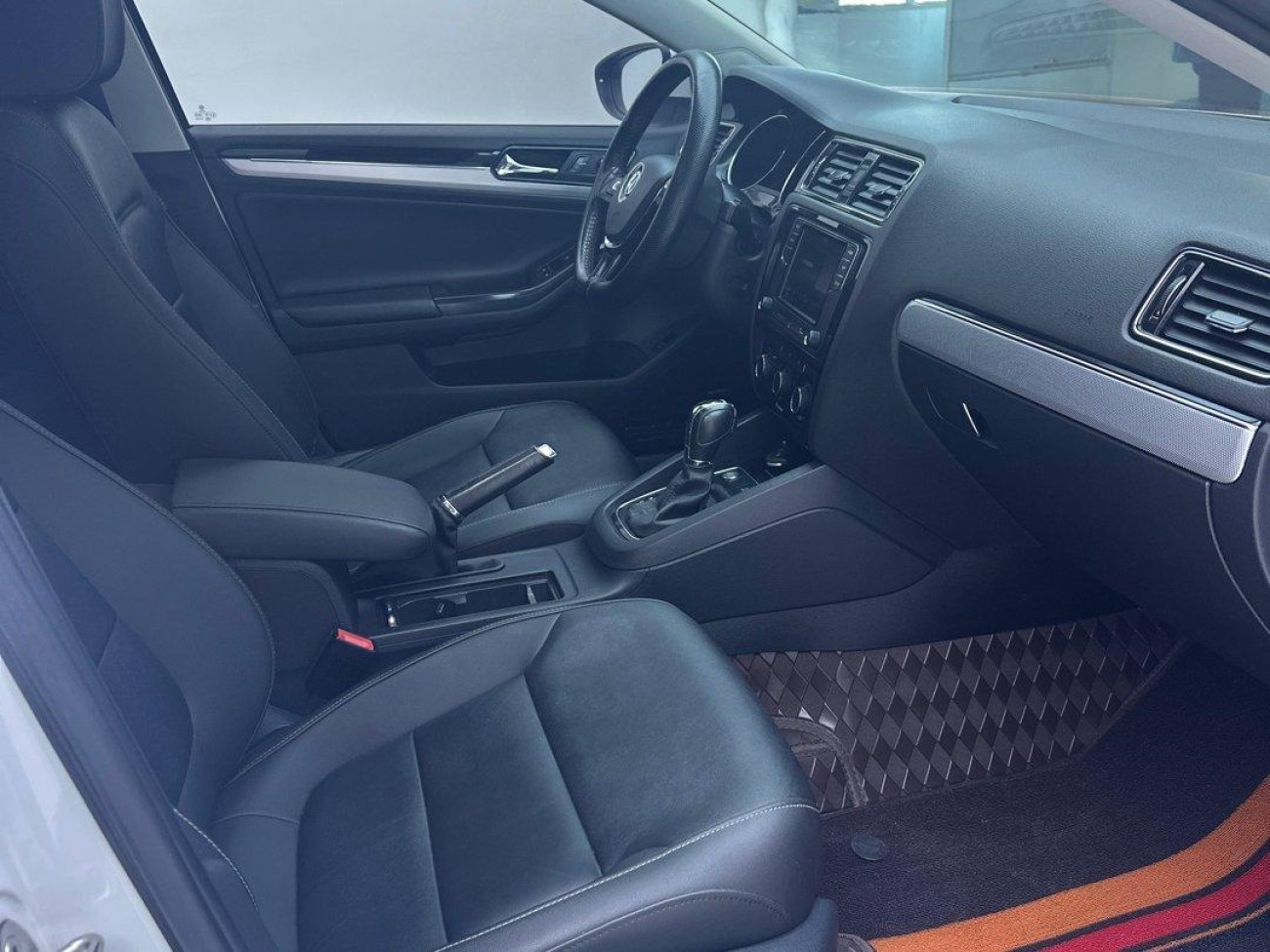 Volkswagen Sagitar 2019