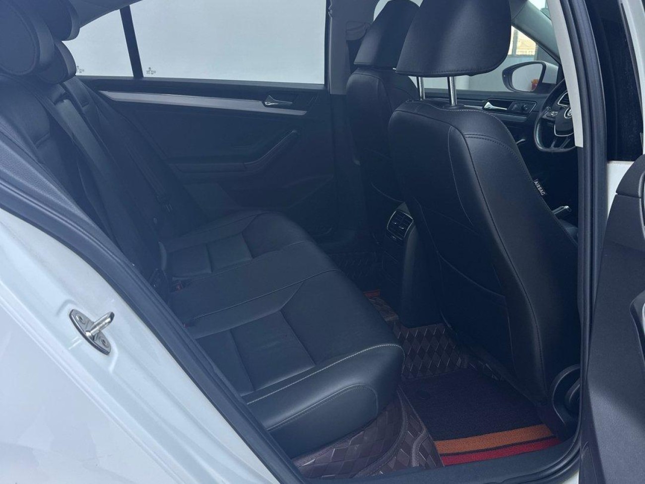 Volkswagen Sagitar 2019