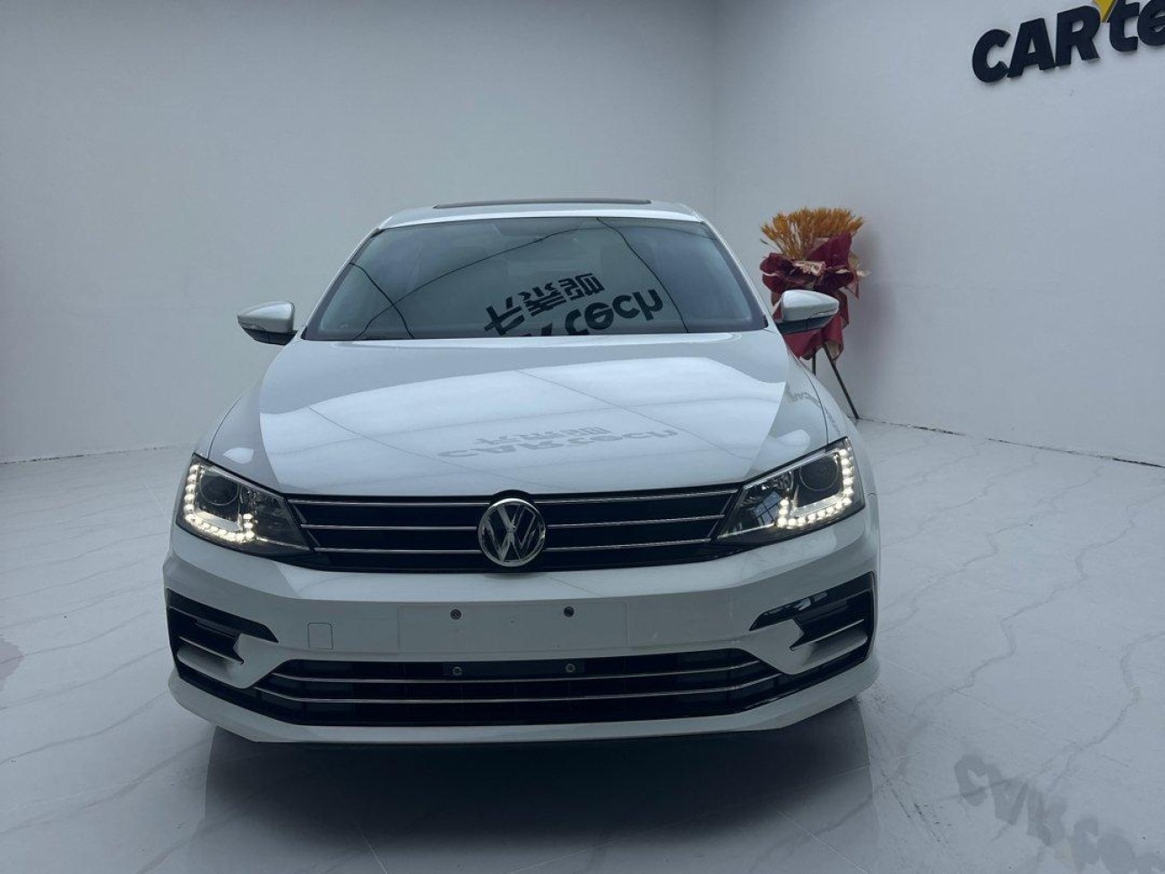 Volkswagen Sagitar 2019