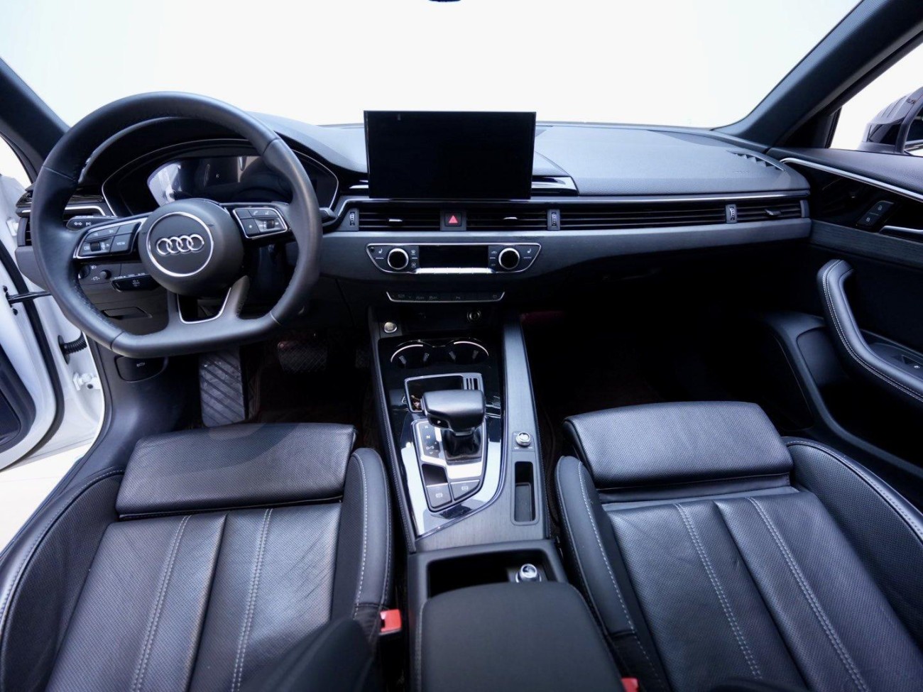 Audi A4L 40 TFSI 2023