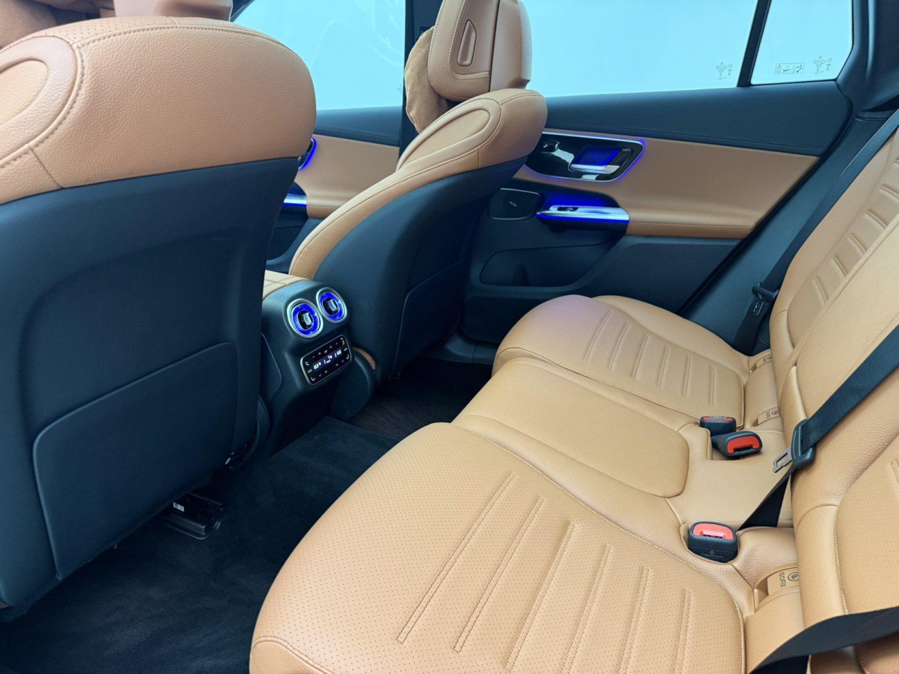 Mercedes-Benz GLC 260 L 2024