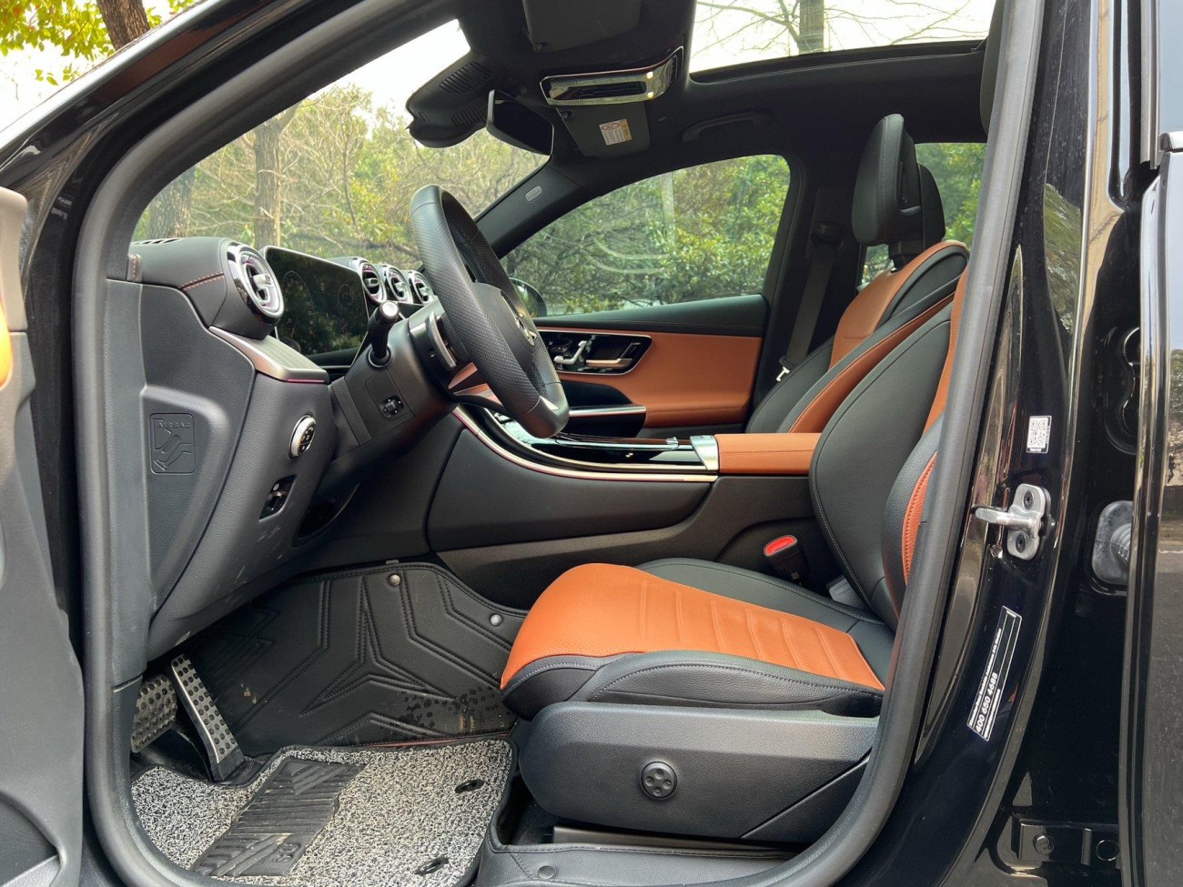 Mercedes-Benz GLC 300 4MATIC 2025