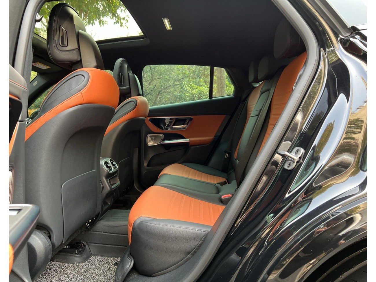 Mercedes-Benz GLC 300 4MATIC 2025