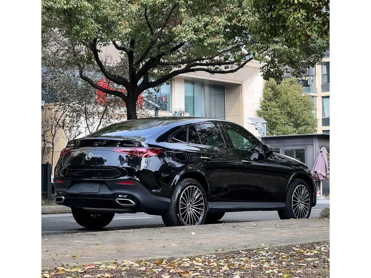 Mercedes-Benz GLC 300 4MATIC 2025