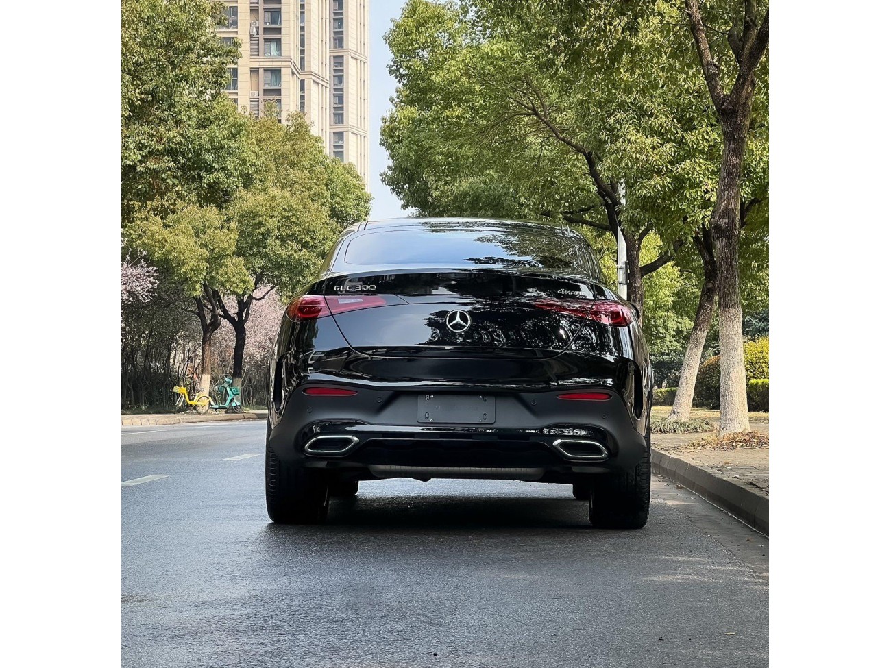 Mercedes-Benz GLC 300 4MATIC 2025