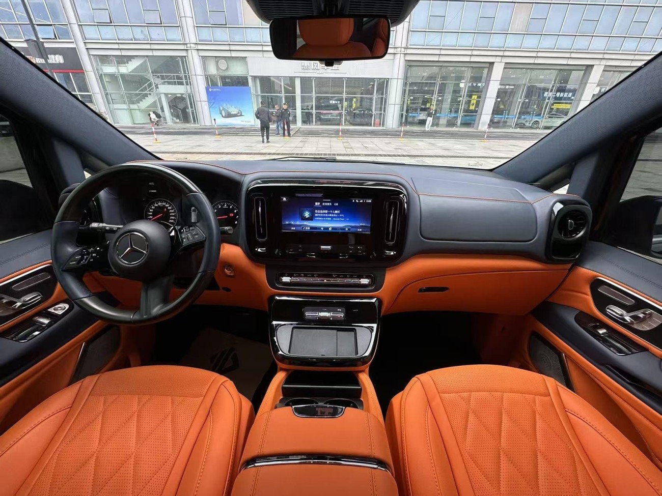 Mercedes-Benz 2024 2025