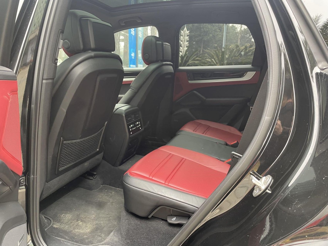 Porsche Cayenne 2023