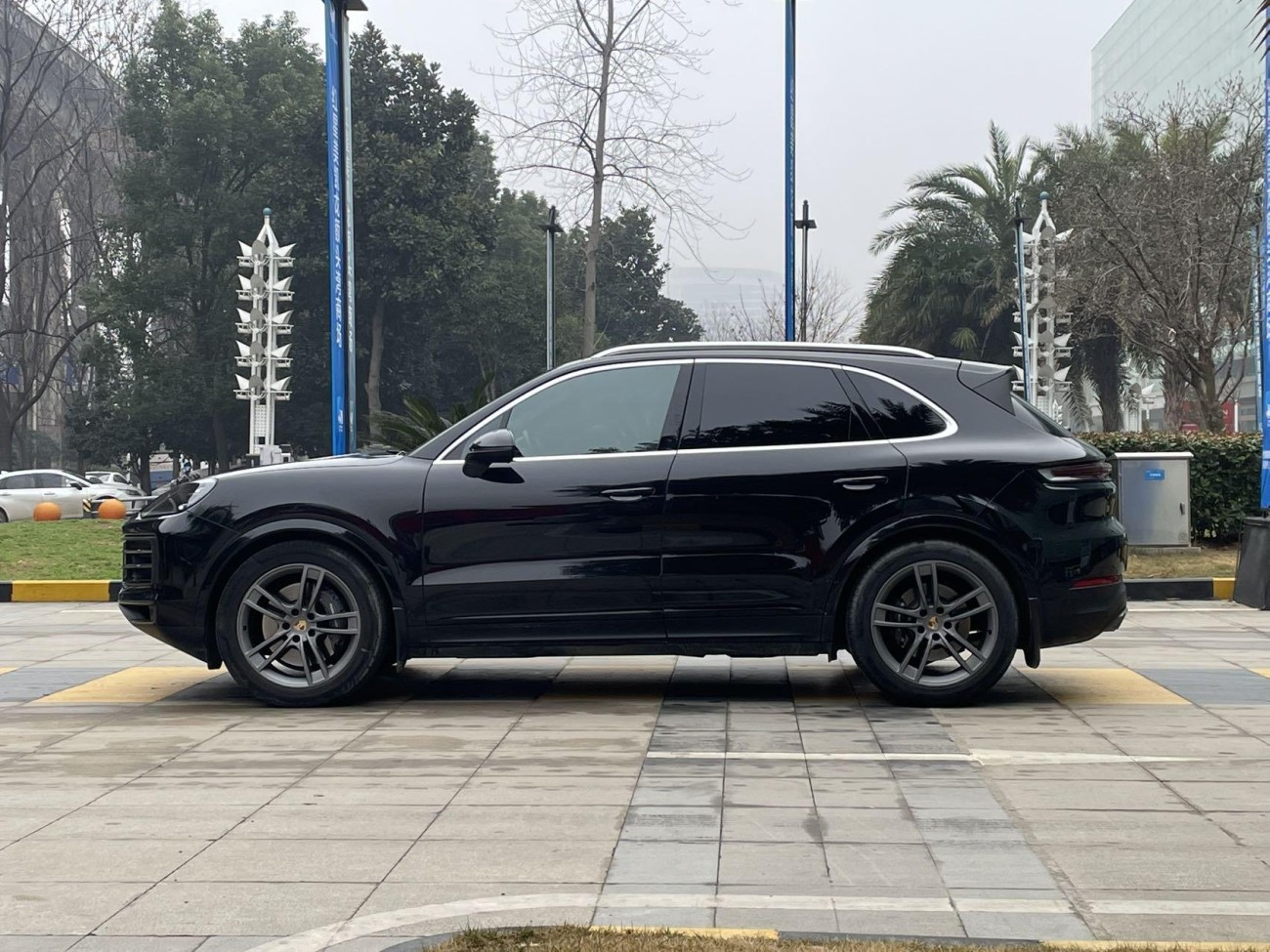 Porsche Cayenne 2023