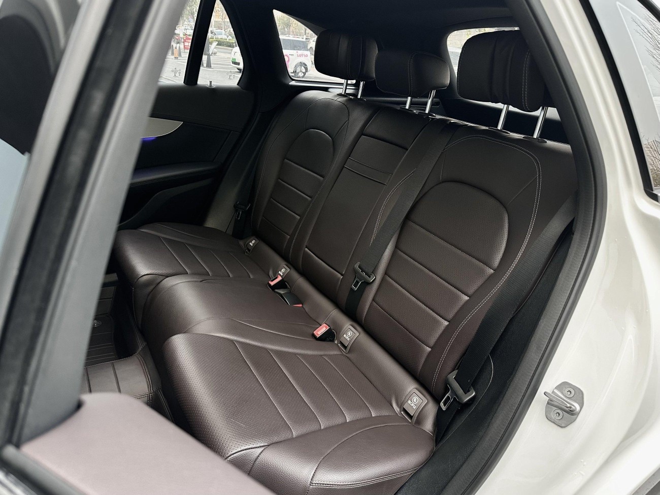 Mercedes-Benz GLC 260 L 2021