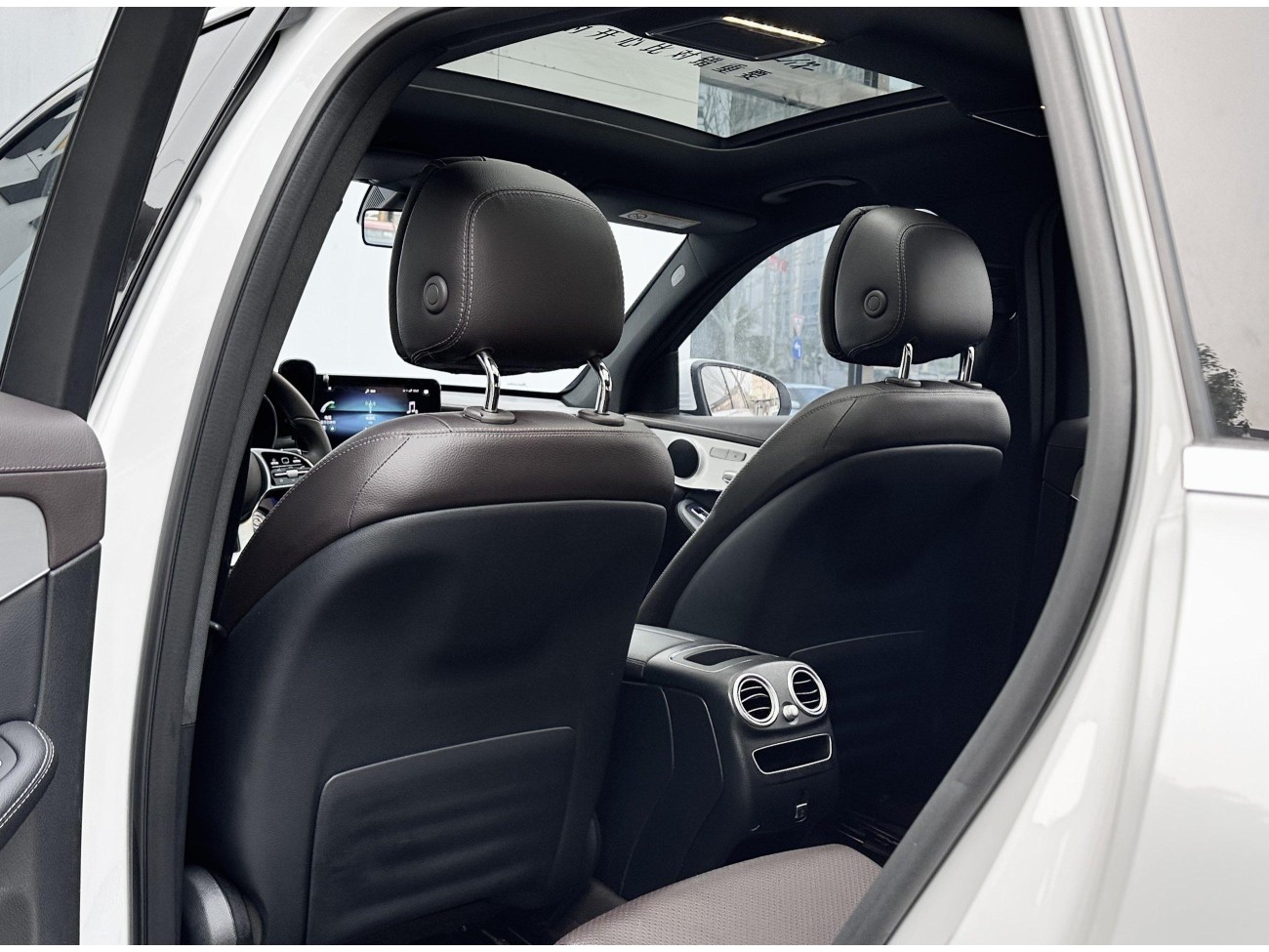 Mercedes-Benz GLC 260 L 2021