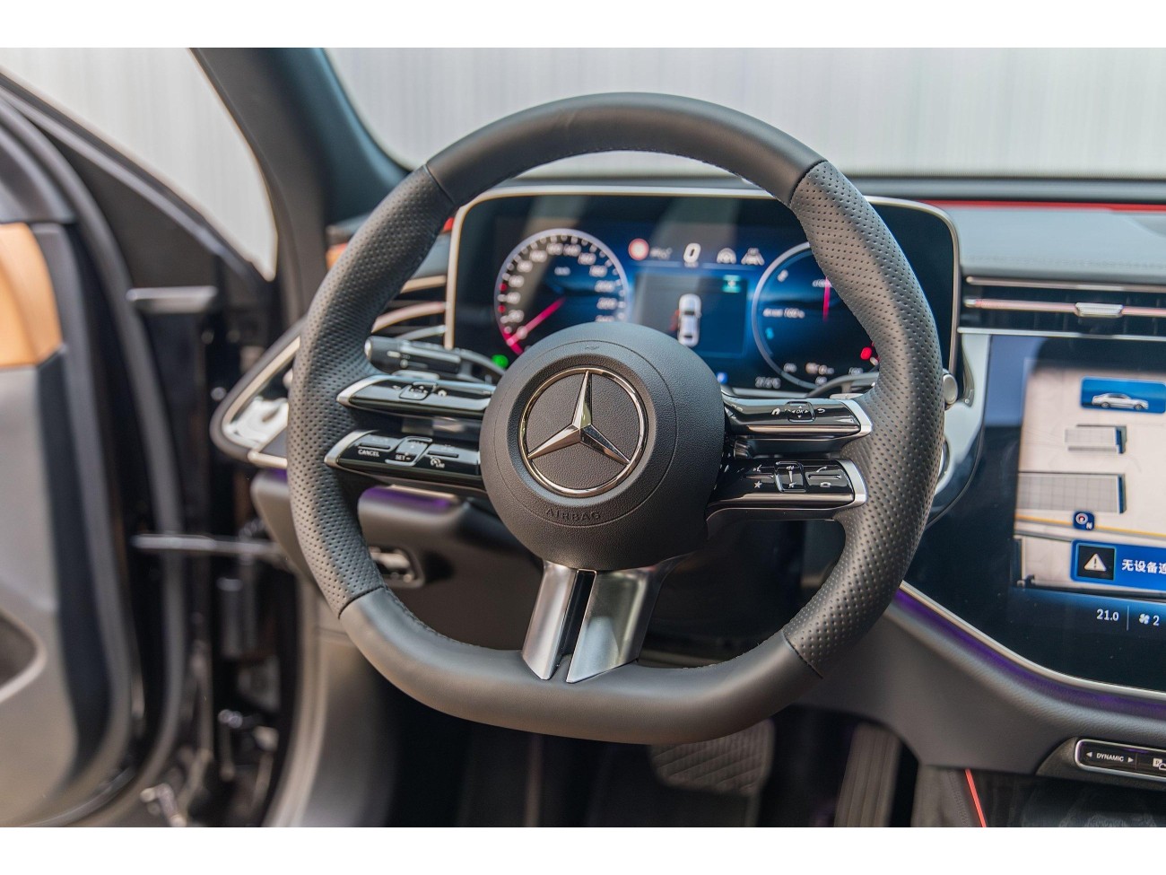 Mercedes-Benz E 350 e 2025