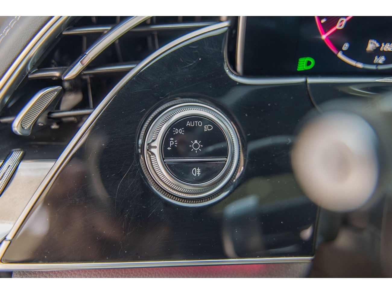 Mercedes-Benz E 350 e 2025