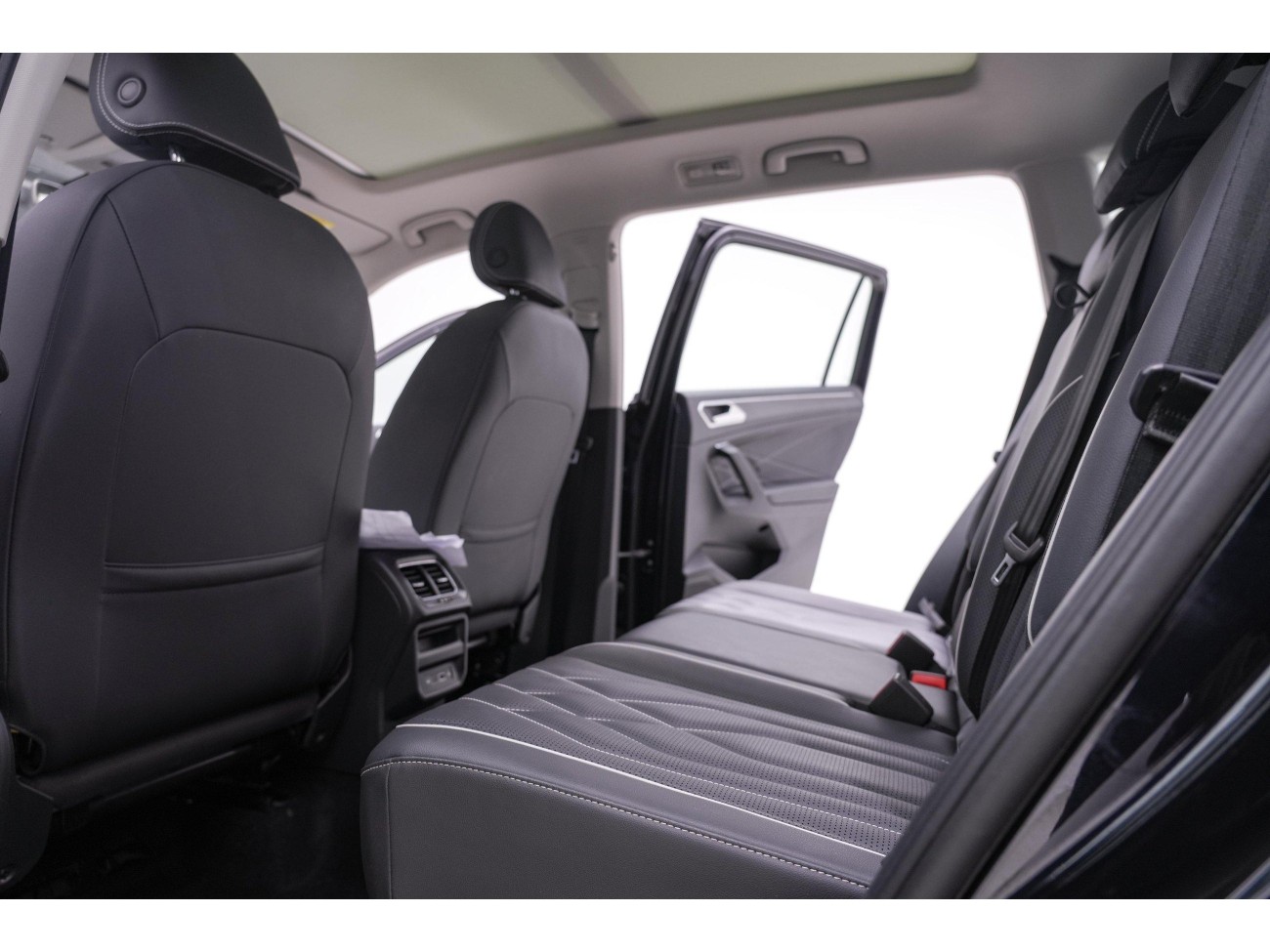 Volkswagen Tiguan L 2022