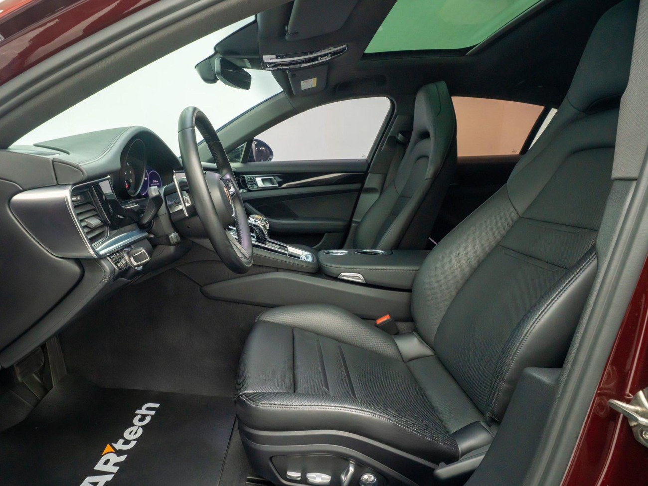 Porsche Panamera 2021