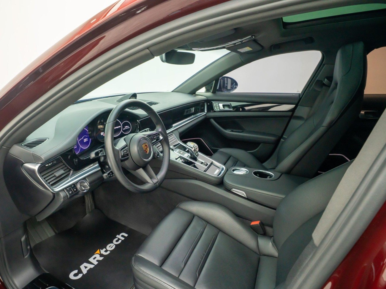 Porsche Panamera 2021