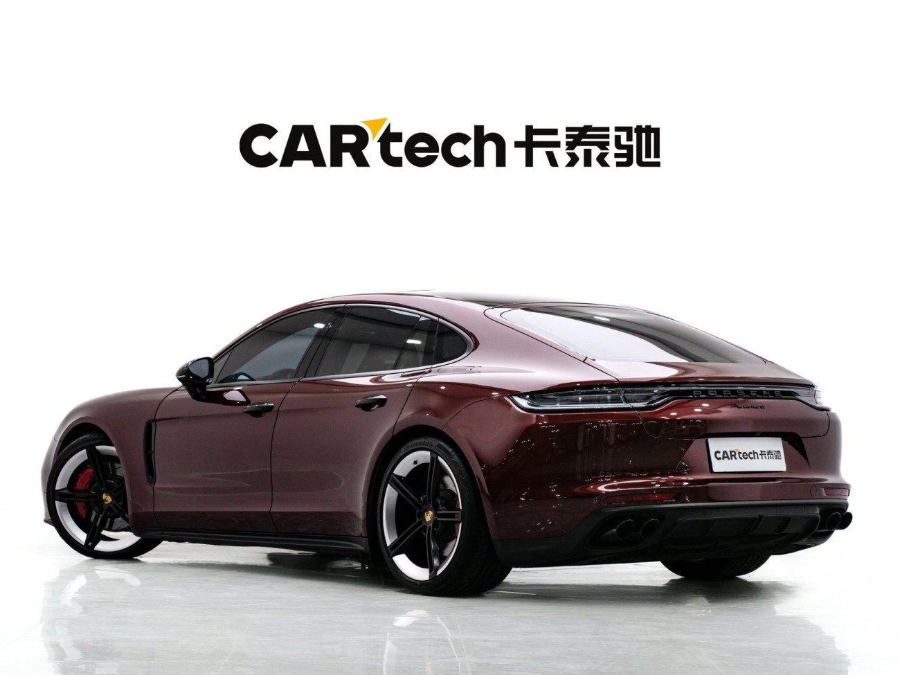 Porsche Panamera 2021