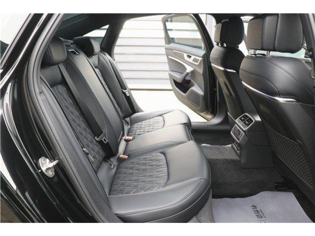 Audi A6L 45 TFSI 2025