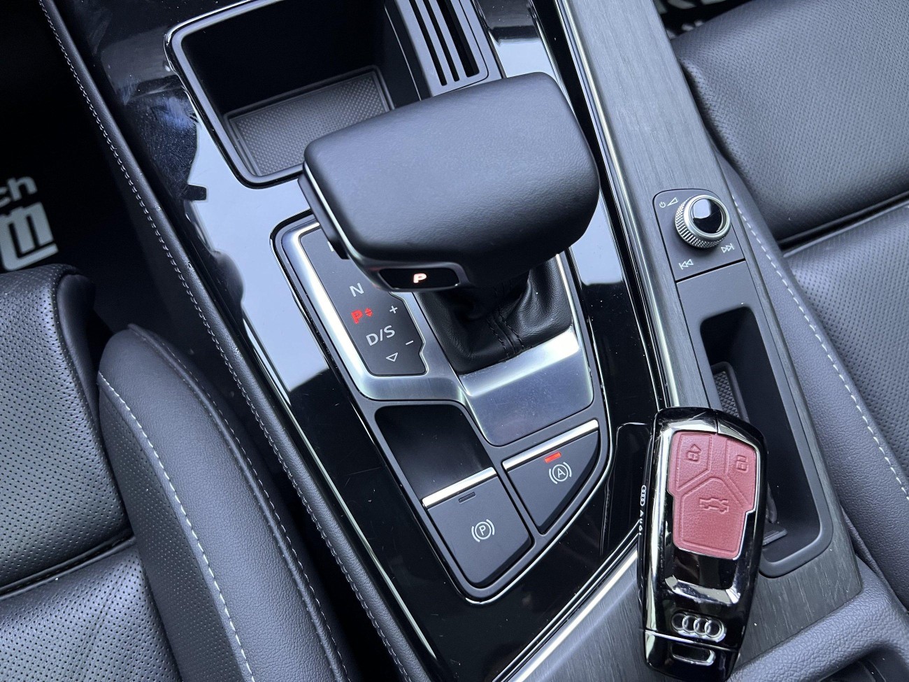 Audi A4L 45 TFSI 2023