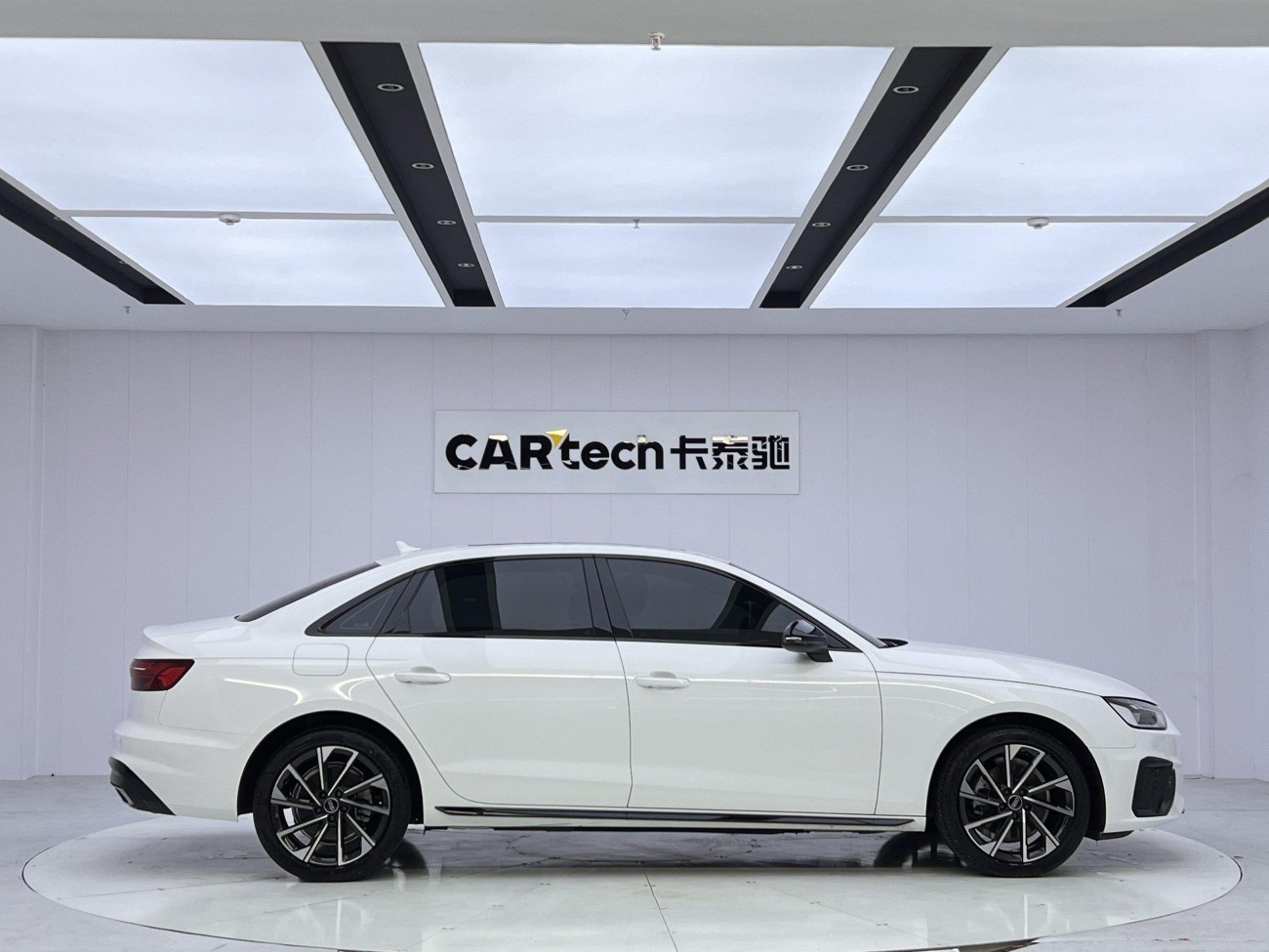 Audi A4L 45 TFSI 2023