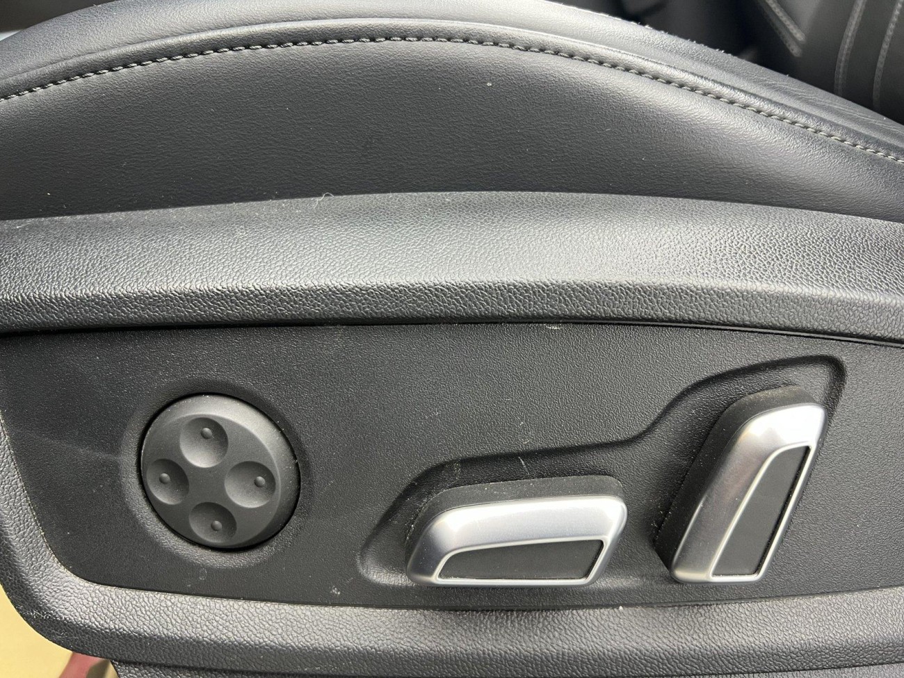 Audi Q5L 40 TFSI 2024