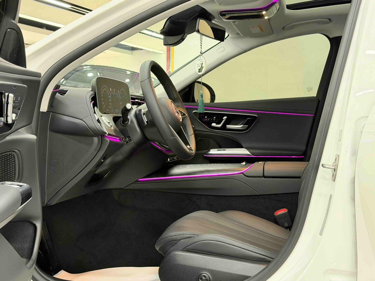 Mercedes-Benz E 260 2025