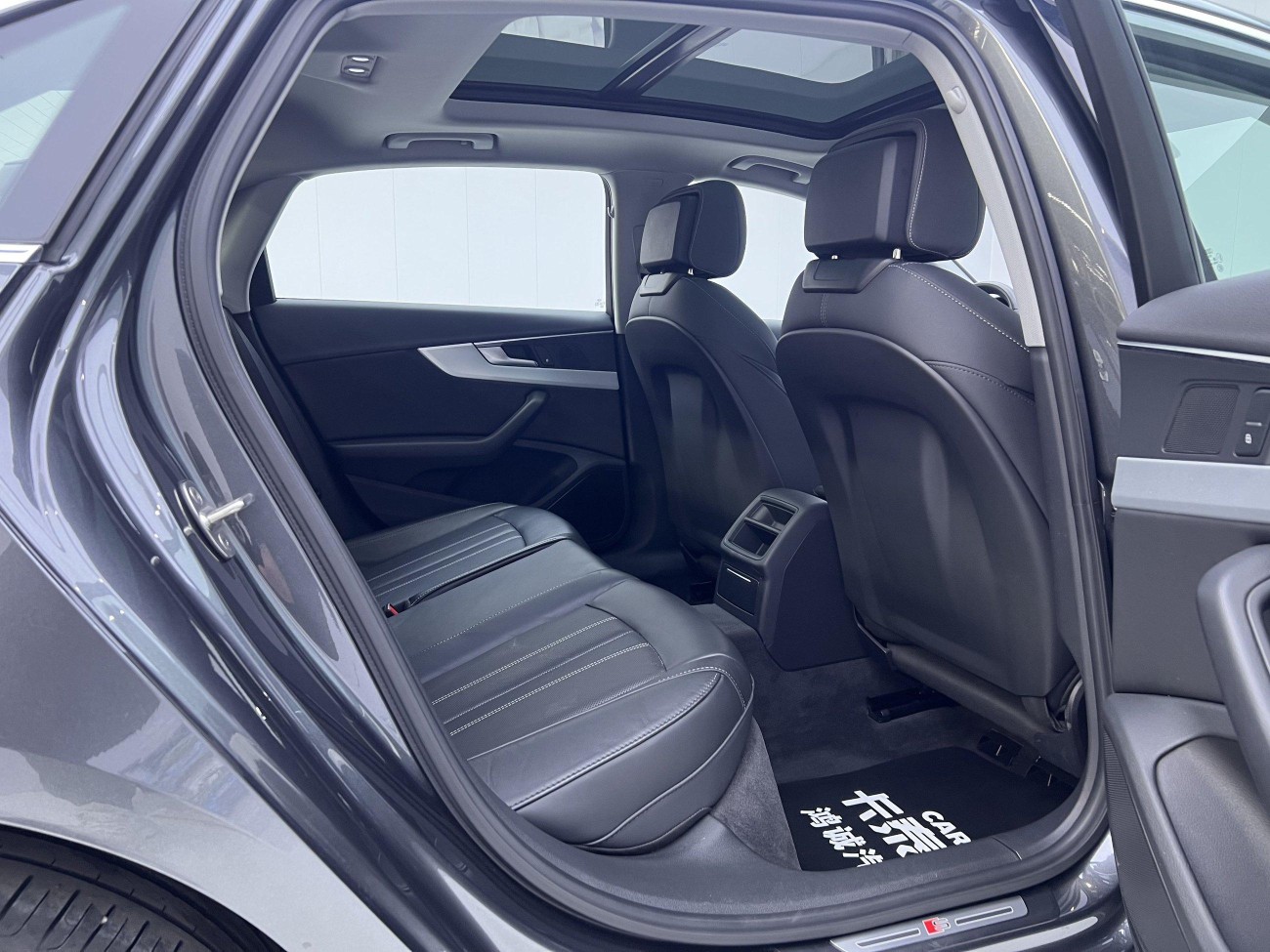 Audi A4L 45 TFSI 2023