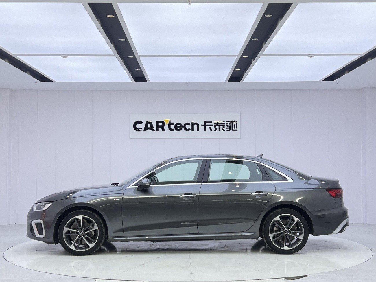 Audi A4L 45 TFSI 2023