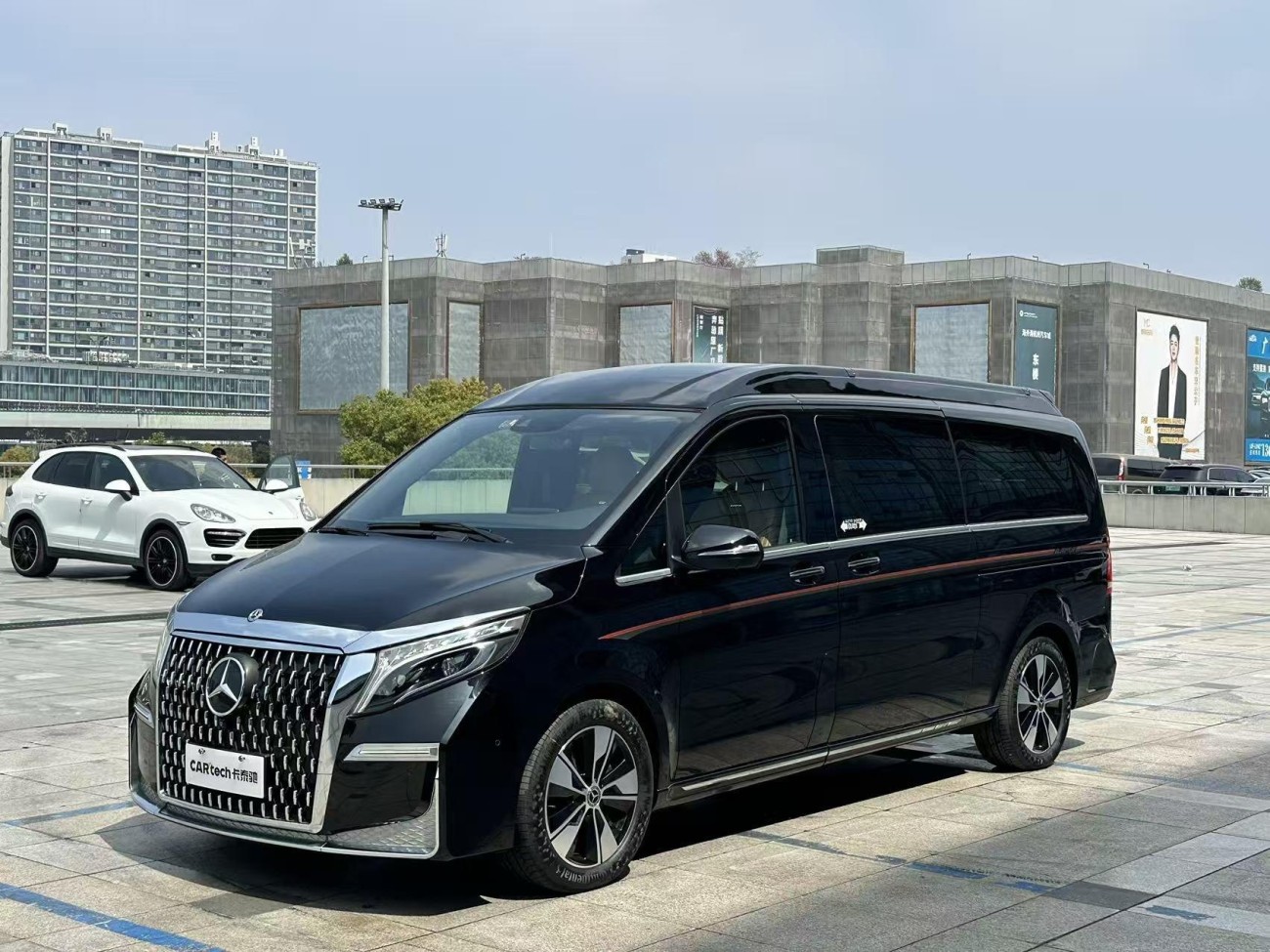 Mercedes-Benz V 2022