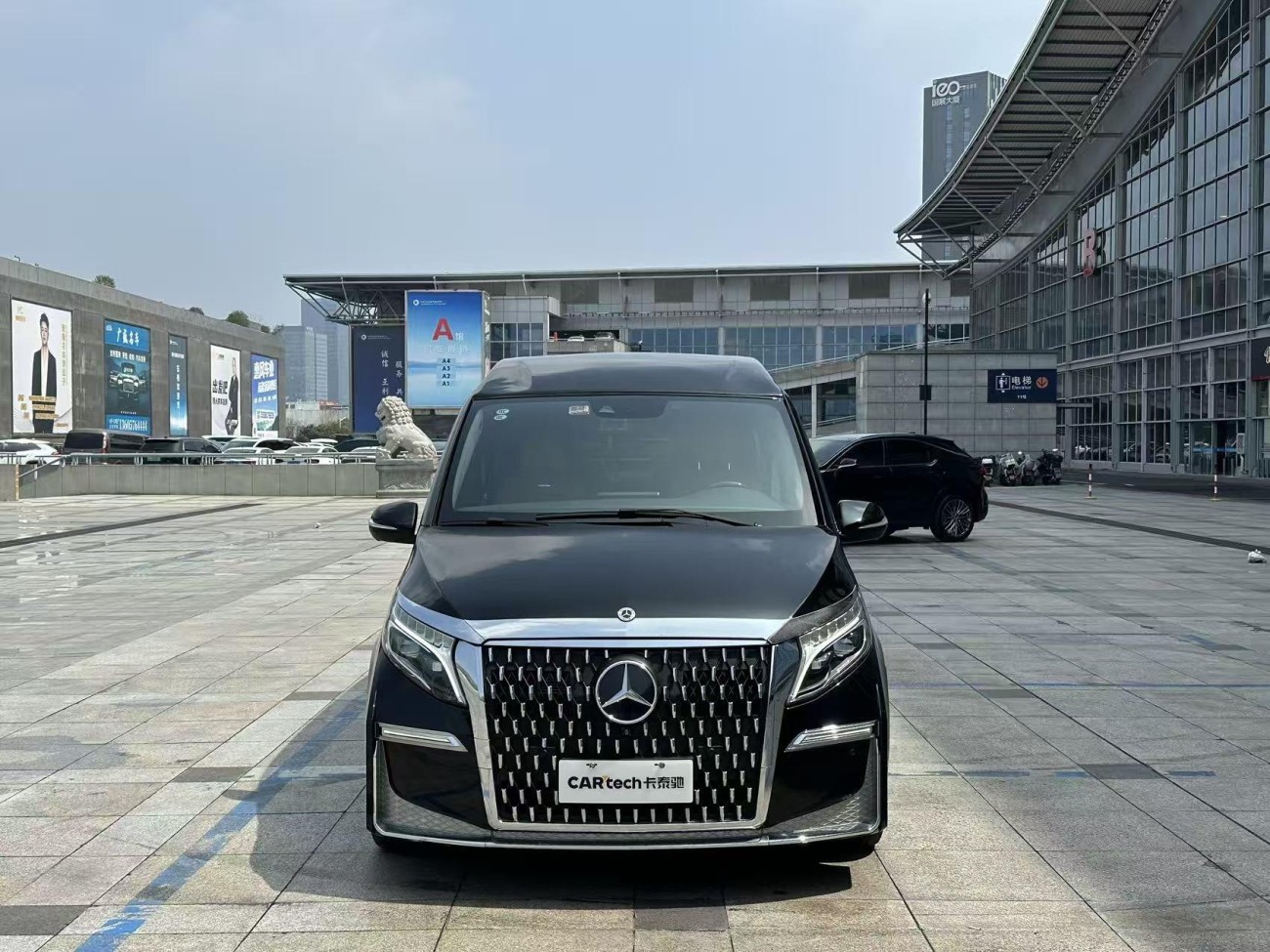 Mercedes-Benz V 2022