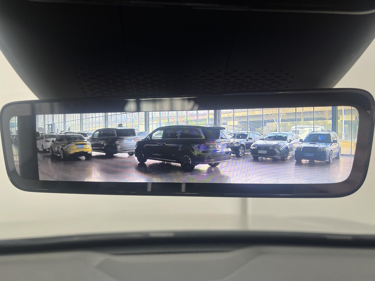 Dongfeng eπ008 2024